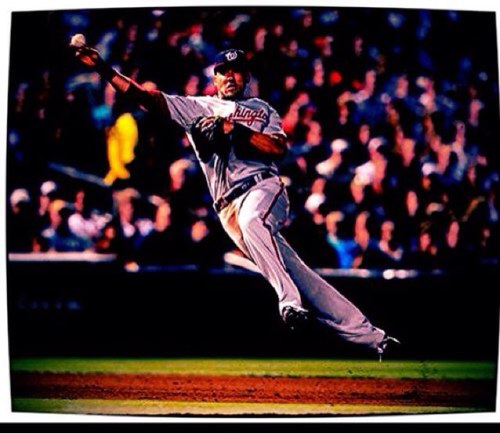 Tweeting the problems of an infielder's life