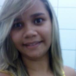 Por mais que você não queira, você vai se apaixonar, vai se apegar. E provavelmente será com a pessoa errada.