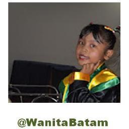 WanitaBatam's profile picture. Ketika Anda berpikir bahwa segala sesuatunya tidak ada harapan,akan muncul secercah harapan dari suatu tempat.~ Tetap Semangat & Keep Smile ~ @InformasiBatam