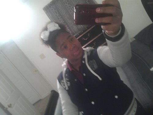 #TEAM FOLLOW BACK #TEAM NICE #TEAM BEAUTIFUL #TEAM BIOPLAR #TEAM DONT GO if u follow me ima follow u back simple as that Mrs.Sims 10.1.12