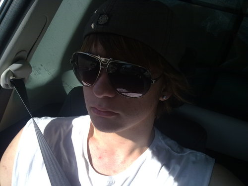 Deco_Dan's profile picture. Se a vida fosse bela, todo dia teria sol, todo mar teria onda, toda música seria reggae e toda fumaça faria a cabeça.