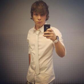 Keaton Robert Stromberg From Emblem3