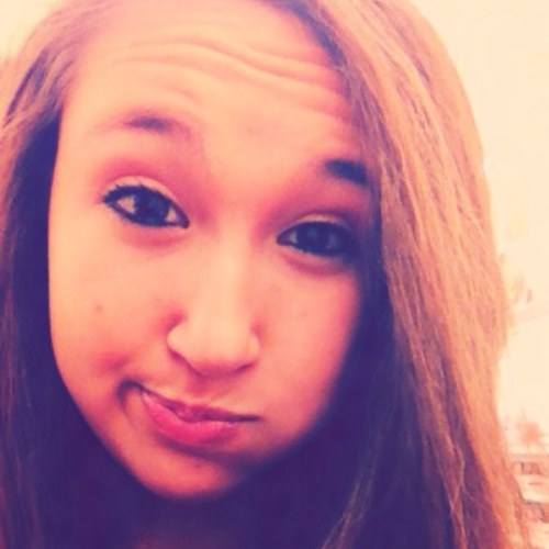 heyyy im 14 i live im chicago i love one direction if ur a hater then cya but i love harry style hes my life Harry Edward Styles marry meeeee!?!?!?!?!?!?!?! 3