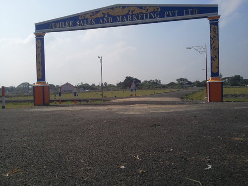 DTCP Approved Plots AVAILABLE-OPP TO MAHINDRA CITY Rs.599/ PER SFT (G.V) Rs.900per sft)just 4km on GST Road, Black Top roads,schools,Parks

 Cont:9884789782