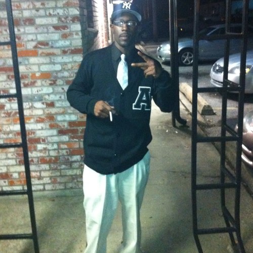 One_Luv_Cartel's profile picture. While u sleepin, im grindin, so dnt b shock whn u see me shinin!!! #OnMyShit & #ImFocusedMan
