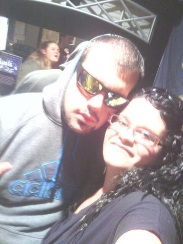 i love you baby , its us against the world. -Samantha #0729