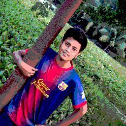 A mad boy, typical
unmatured,amature Chef,love
foods and love to be in diet...and
romantically challenged,football lover,leftist