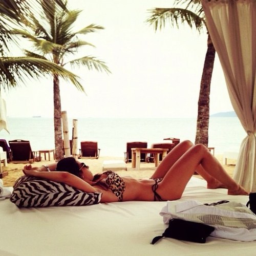 sun tanz a make her dance #babyanon
