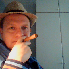 lucacristianova's profile picture. Per far la vita meno amara mi son comprato la chitara(To make life less bitter I bought myself the guitar)