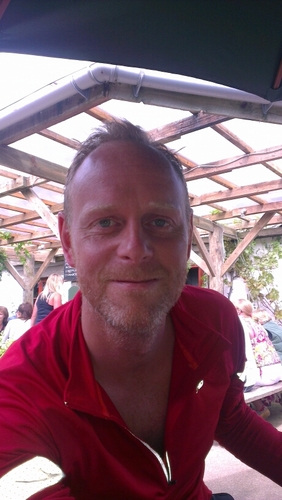 Live in Portishead. General outdoor enthusiast. Love football and NCFC.