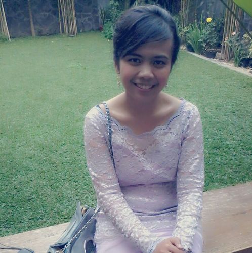 SMAN 3 Bandung 08
Sekolah Farmasi 08
Profesi Apoteker 12
princess of Jesus