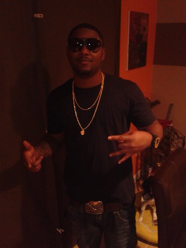 I Smoke Piff n Its Fuk u Pay Me! Living life under da palm trees #Gshit #BTTW