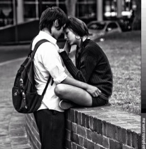 olenekadarsenle's profile picture. Yasadigin onca seyden sonra hala seviyorsan asiksindir....


                                =)(=