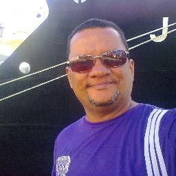 AMO E SOU AMADO , A VIDA , NADA ME DEVE.