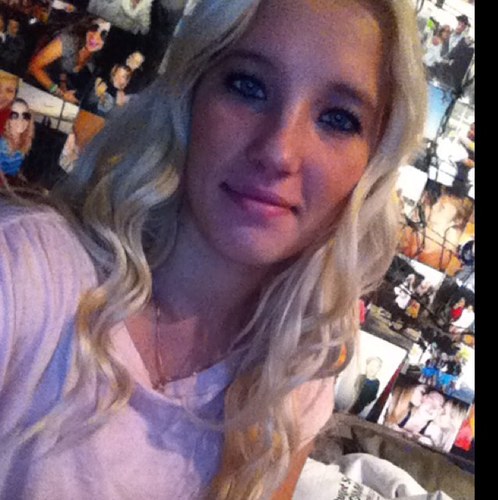 oksanalusy's profile picture. to life, love and loot. instagram: oksanalusy.