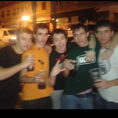 Los amigos son siempre los que estan en lo malos y buenos momentos. GRACIAS
