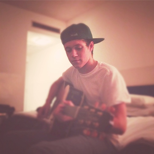 I cαme for One Direction. I'm here for One Direction. I'll stαy for One Direction. 
 Oh, αnd @chasingnarry is my bitch;)
♥04.04.2013♥