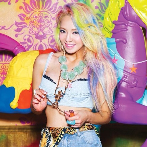 อันยองค่าา~ฉันเเดนซ์ซิ่งควีน'ฮโยยอน'[김효연]จาก소녀시대 นะคะ เเวะมาคุยกับฉันได้นะ ฉันไม่กัดหรอก:D จุ้บๆ♥ {I'm bot not real :)}