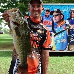 Professional Angler and Multi-species Freshwater Guide in CT 

 Fishing Instructional Videos: http://t.co/7bSb0BxC