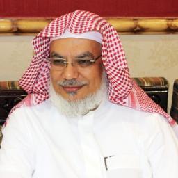 كاتب وباحث وناشر وناشط في القضايا الأسرية والتربوية وخدمة المجتمع، ومؤسس لعدد من المؤسسات الثقافية في السعودية واليمن، مهتم بخدمة تراث الجزيرة وتاريخها المشترك.