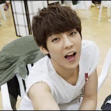 Love Kpop so much...so,to all kpop lovers can follow me and I'll follow u back...^^