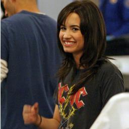 demi, tay e ana