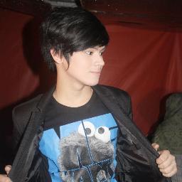 SuperDuper inLove w/ @ChicserOfficial esp. @cavillafuertee| Dec.23,2012| follow us po :)