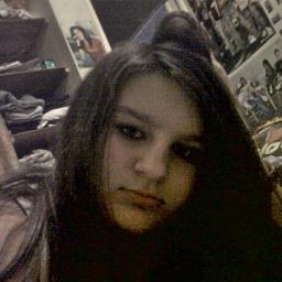 AlexiaSavourian's profile picture. je suis fan de Justin Bieber je le keaf trop c'est mon idole préferer et j'aime aussi la K-Pop j'aime le groupe Super Junior,Shinee, DBSK !