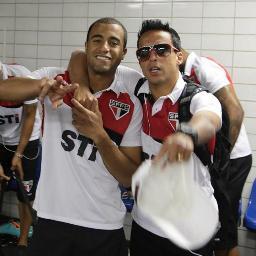 ♥ Lucas Moura 3' 
  
este Twitter e pra mostrar o Amor q a @saopaulina_tah sente 
Lucas Moura o jogador mais gato ....   Madrinha @loukasPeloLucas