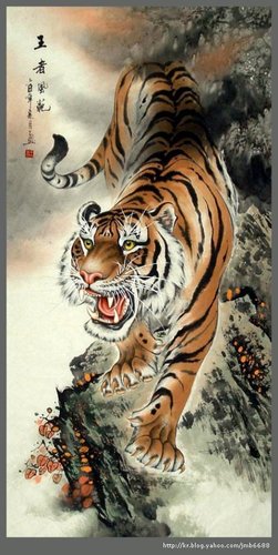 부처의 눈에는 부처만 보이고 돼지의 눈에는 돼지만 보인다,는 말이 있습니다.세상을 보는 내 마음의 눈이 어떤 상태냐에 따라 그마음 그대로 세상이 보인다는 의미입니다.한번 살펴보세요,내 마음이 쉬면 세상도 쉬고,내 마음이 행복하면 세상도 행복 합니다.마음따로 세상따로 존재하는것이 아님.~