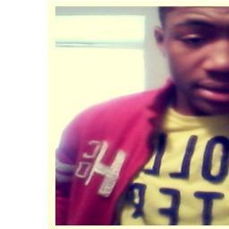 12-3-12 Go Follow Ma Boo @Hi__ImAWESOME ❤ #LakersNation Young And Fresh #3Hunna What Iam Repping Just Know Iamma Around And Looking ........ $ $ $