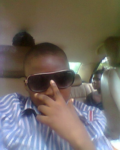 am guy dat wil see d biggest smile on your face and still knw sumtin is wrng