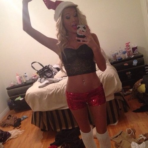 Kelli Scott. 19. REAL! Cats. Im a princess and im a bitch. Blondes are the best #sorrynotsorry. If you dont like me unfollow. Not my loss. ✌
