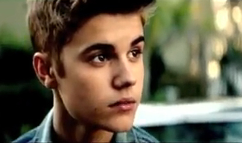 We love Justin.
Supporting since the beginning and till the end we will always be there.
#belieber #kidrauhl #BELIEVEacoustic