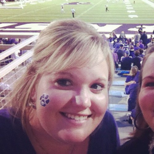 Born & raised small town KS girl, who loves the Midwest and bleeds purple! Passionate about agriculture. Driven by faith, family and friends. 🌻