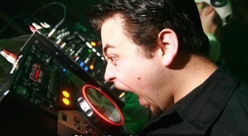 producteur amateur  (pour le moment) électro house