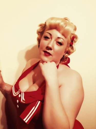 TheFemale139's profile picture. Im 25 from the badass ends of Brockdish Norfolk! Do not fuck with me! Sister to @SamsonEaton! Dont mess with the nest #teameaton