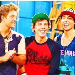 #BitchPleaseI'mBelieber.and #Emblem
BELIEVE IN YOUR DREAMS
smiles, laughs, lives, loves, NEVER SAY NEVER ♥