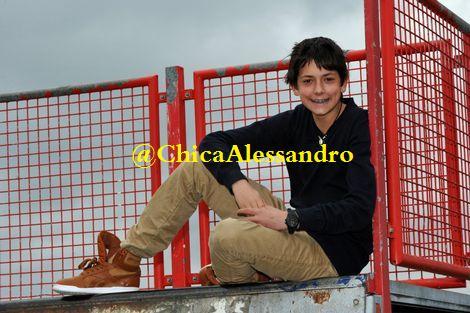 100 % fan van @1alesmusic ! 24/7 tweets over Alessandro! Alegos for ever!