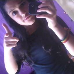 Veeem que tu see apaaaixona ♫ seeguee ai eu nãao mordo só se peedir nháa :'3