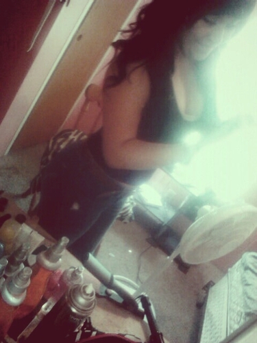 aye nigga was Gucci?
@DondeEsta_fwedd issss mine, back off. gracias. 
5|26|12 ♥ 
IG : ammeelove !