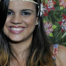 vivendo,amando, e rezando.