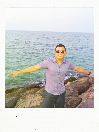 aakbar265's profile picture. 