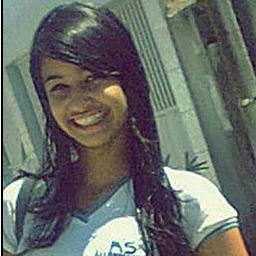 Pode falar de mim , q sou chata , amostrada idiota , kkkk to nem aiii se se preocupa mais com minha vida do q a sua é q sou importante pra vc :)