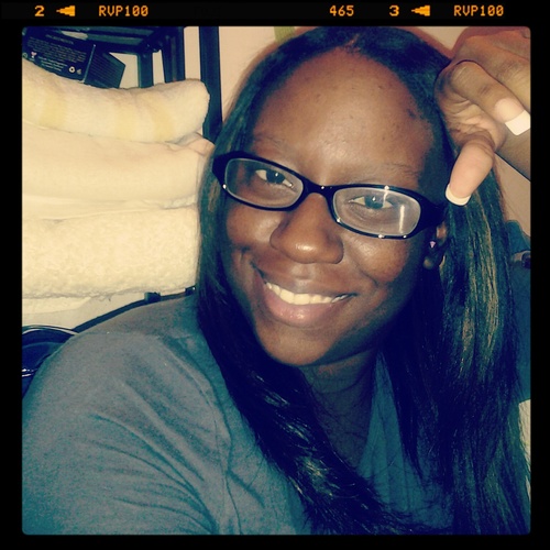 Sade...22yrs. Blows green. #TeamAries. Bi-curious...? iLikeprettyGirls ;) follow me ladies!