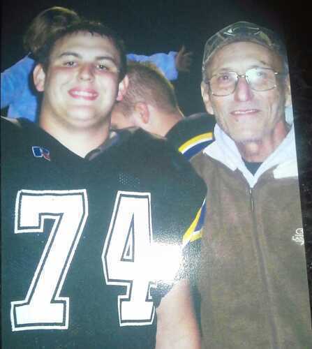 Erik_ottiman's profile picture. God, Family, and the Green Bay Packers. in that order.