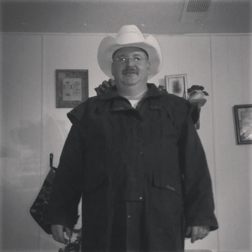 I'm a transplant from Ohio to Oklahoma. I love god and my wife and kids.