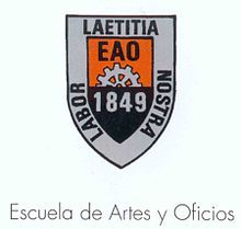 Profesor Universitario, Lic. en Ciencias de la Act. Física, Terapeuta en Actividad Física y Salud USACH, Diplomado en Medicina Tradicional China, Masajista.