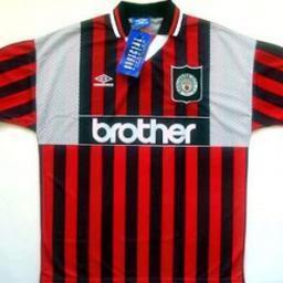 GRADE ORI - GRADE KW AAA #READYSTOCK JERSEY FOR MAN - LADIES N KIDS MORE INFO SMS/WA = BB = 74EA85BD ☺