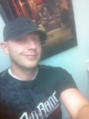 docfox3's profile picture. I got twitter to add xtra space on my dropbox.